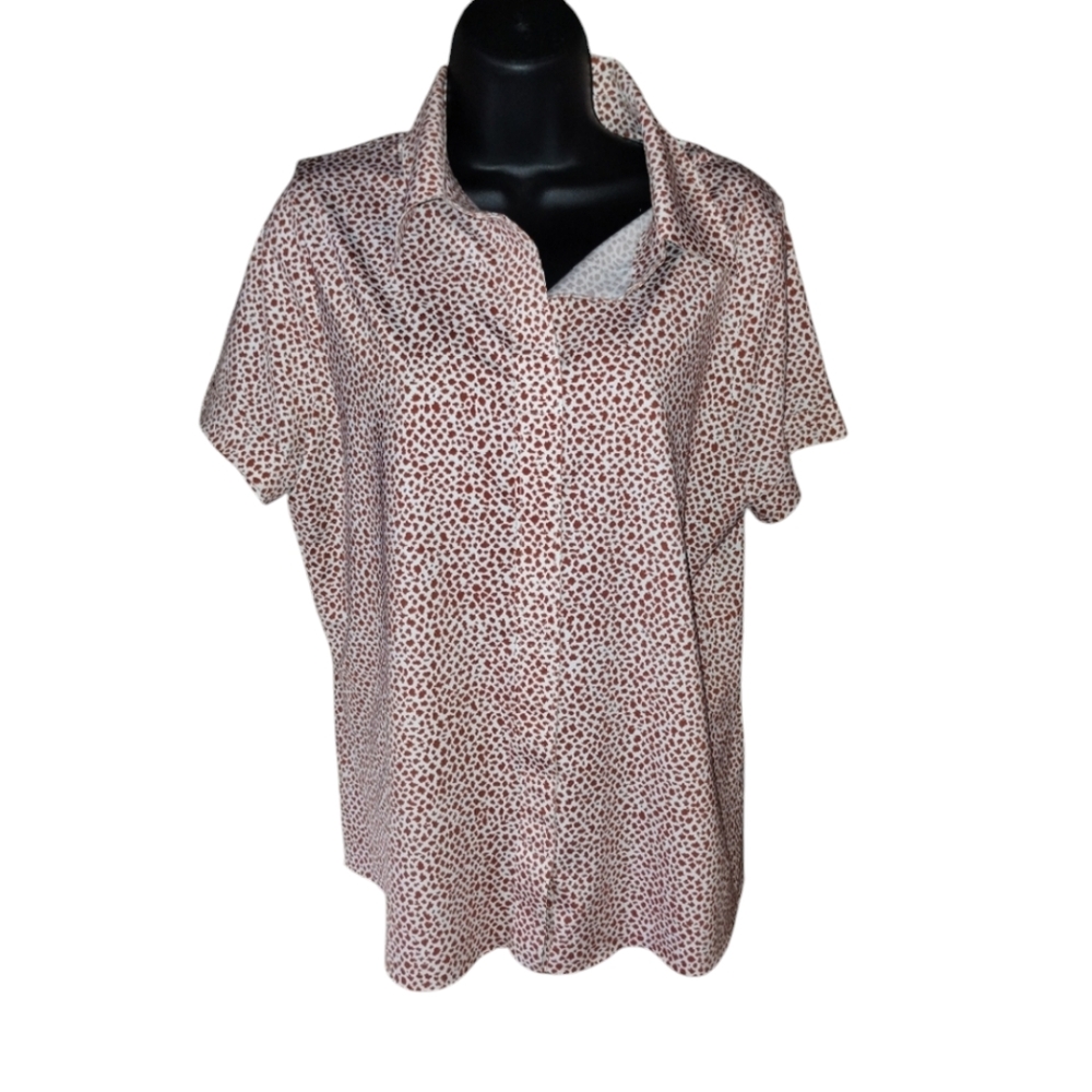 Belyn Key rust And White Polka top, never worn, silky feel, stretchy, size large